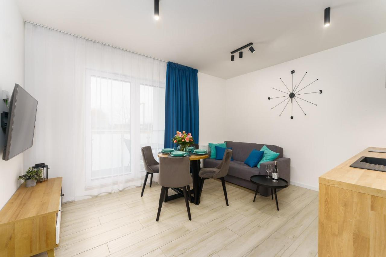 Sunset Resort - Apartament Florencja กชึชโบโว ภายนอก รูปภาพ