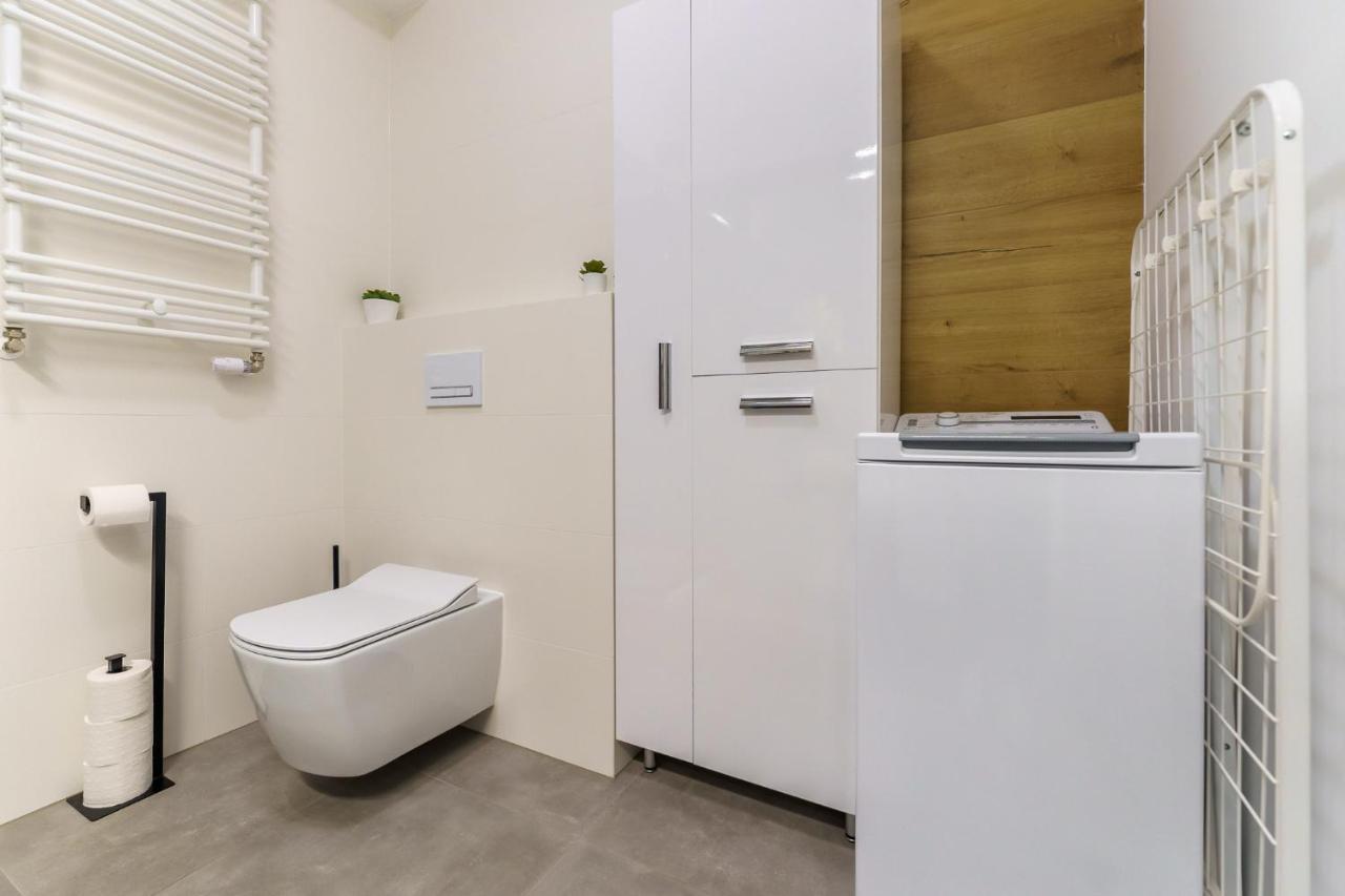 Sunset Resort - Apartament Florencja กชึชโบโว ภายนอก รูปภาพ