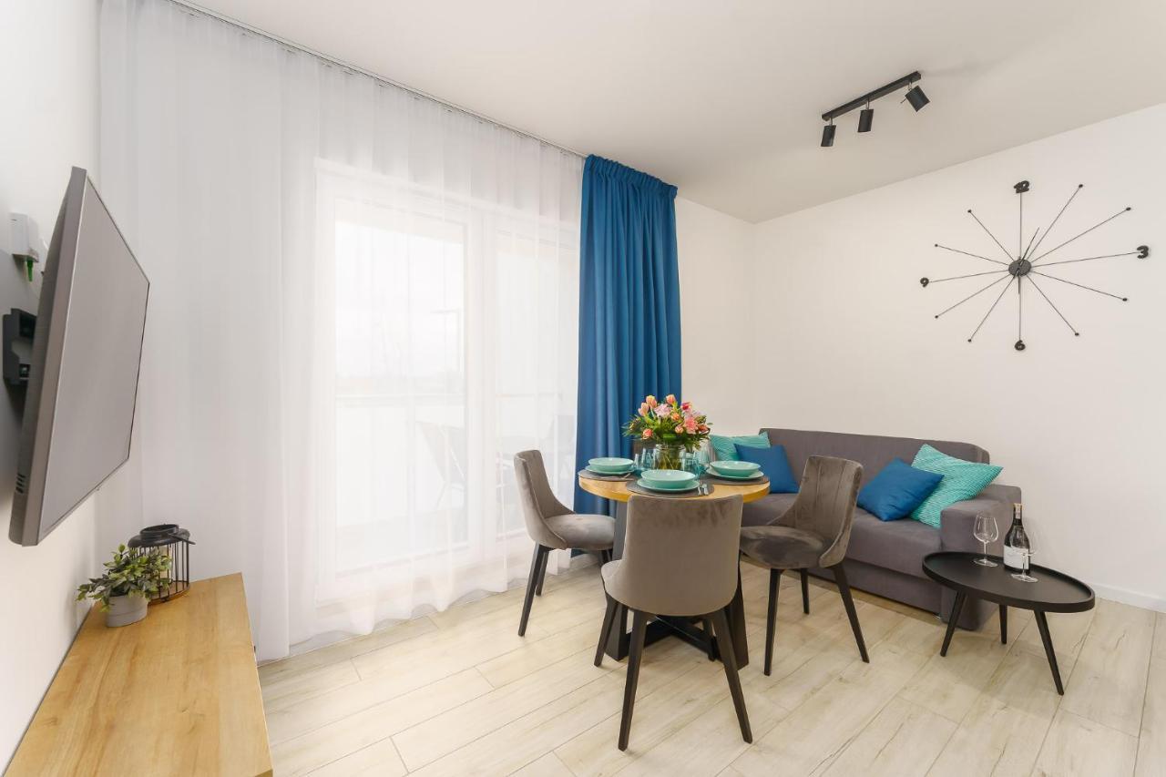 Sunset Resort - Apartament Florencja กชึชโบโว ภายนอก รูปภาพ